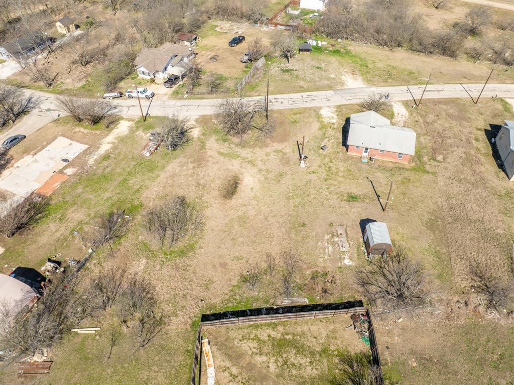 420 Mark Street Property Photo 12