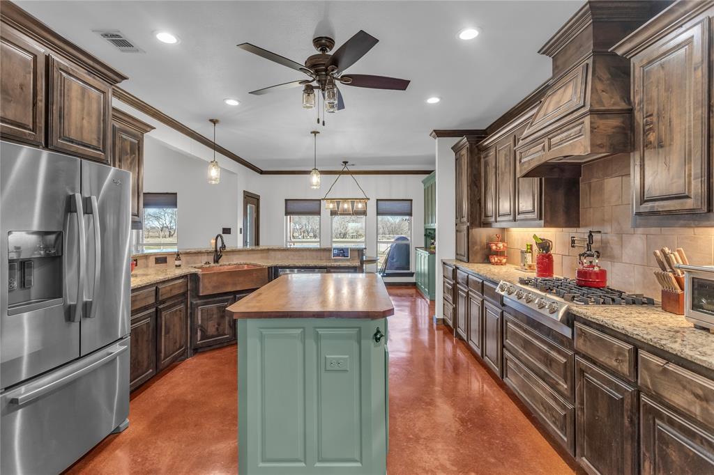 510 County Road 247 Property Photo 13