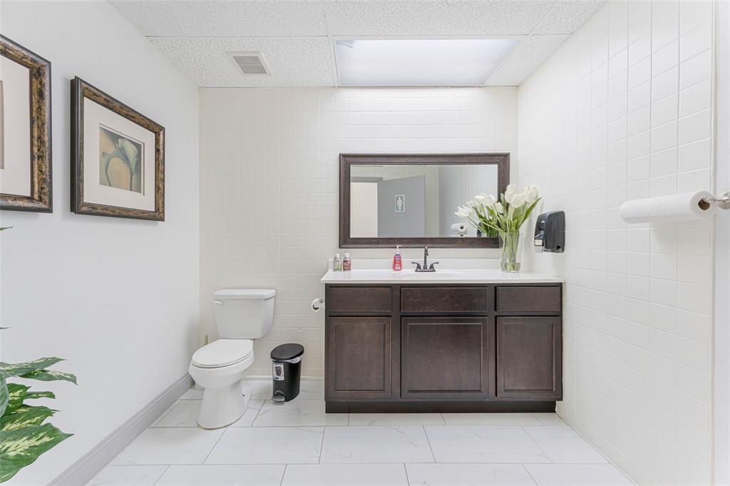 4059 Bryan Avenue 100 Property Photo 4