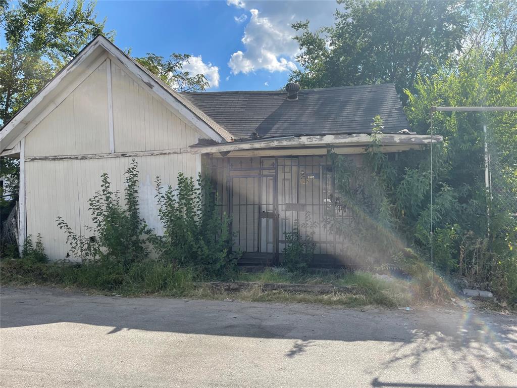 1807 S Malcolm X Boulevard Property Photo