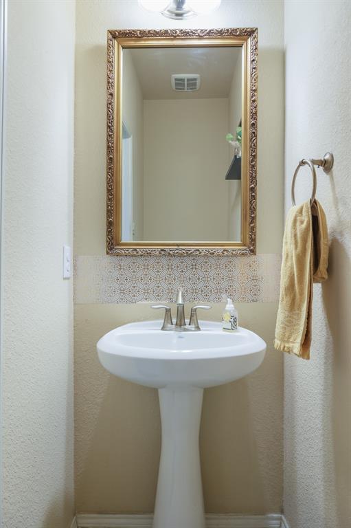 613 Pawnee Street Property Photo 18