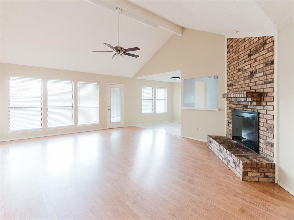 6825 Longleaf Lane Property Photo 3