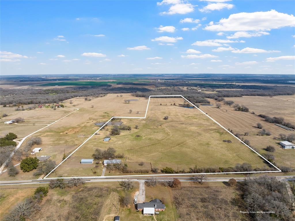 948 Fm 1947 Property Photo