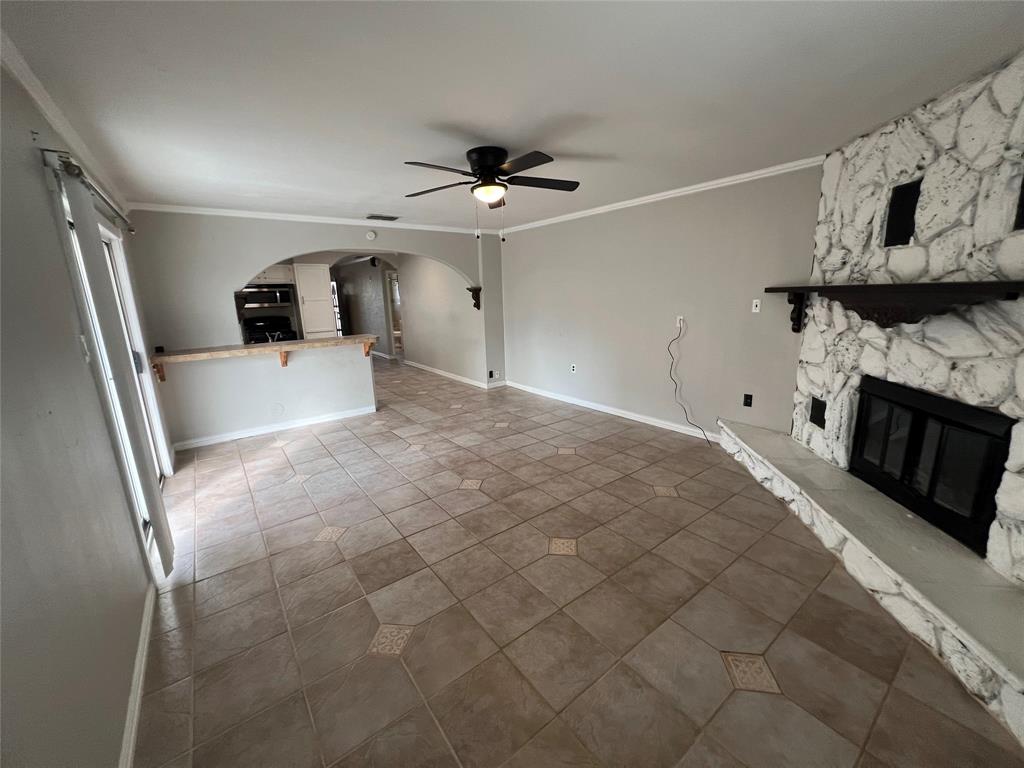 817 W Barron Avenue Property Photo