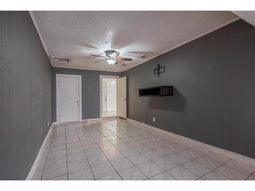 4253 Killian Street Property Photo 18