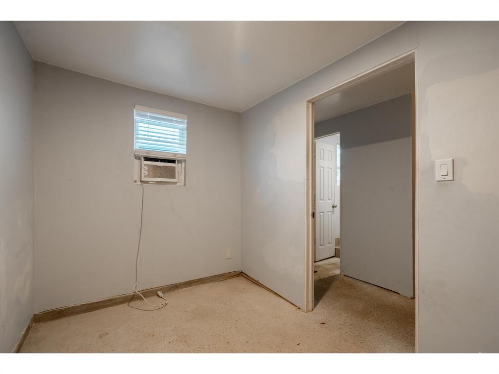 4253 Killian Street Property Photo 20
