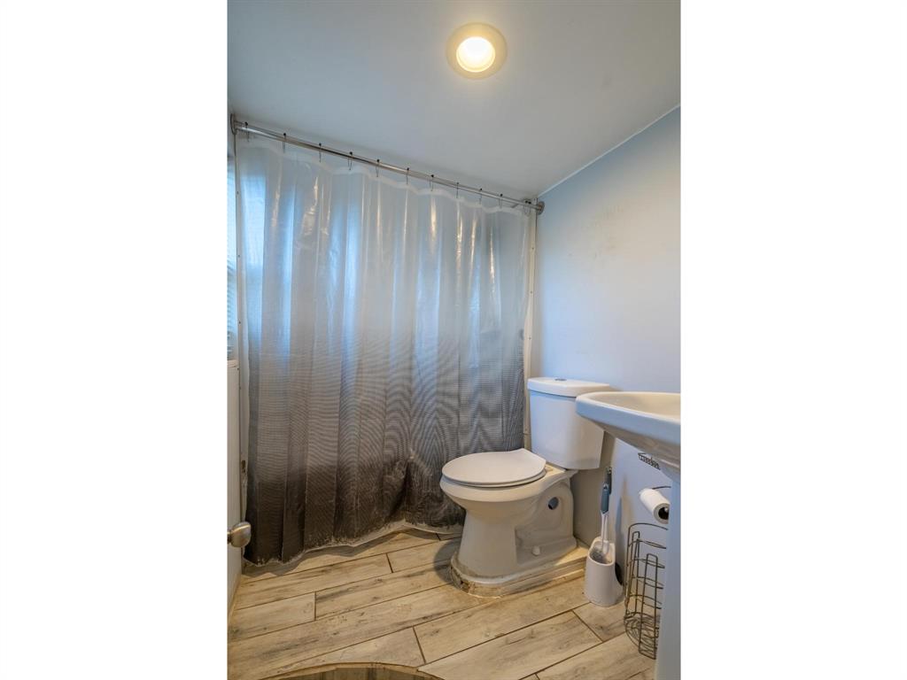 4253 Killian Street Property Photo 21