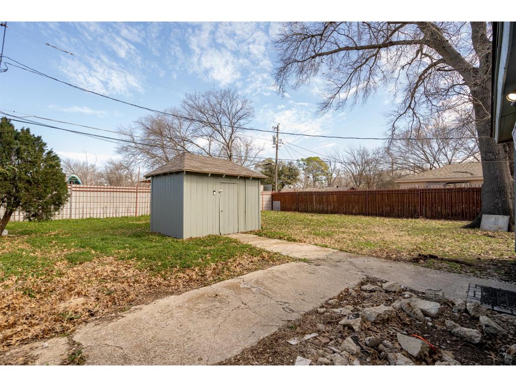 4253 Killian Street Property Photo 23