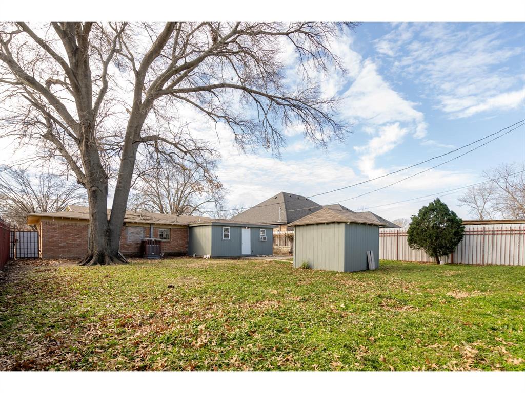 4253 Killian Street Property Photo 24