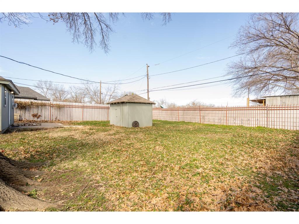 4253 Killian Street Property Photo 25