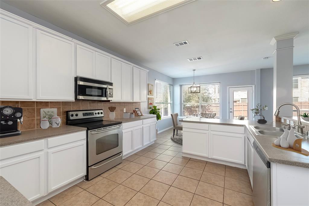 4501 Butterfly Way Property Photo 5