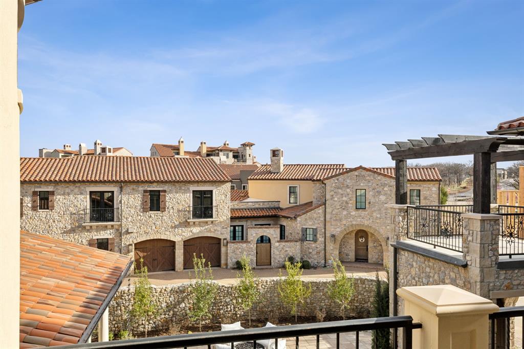 10 Catalonia Drive Property Photo 34