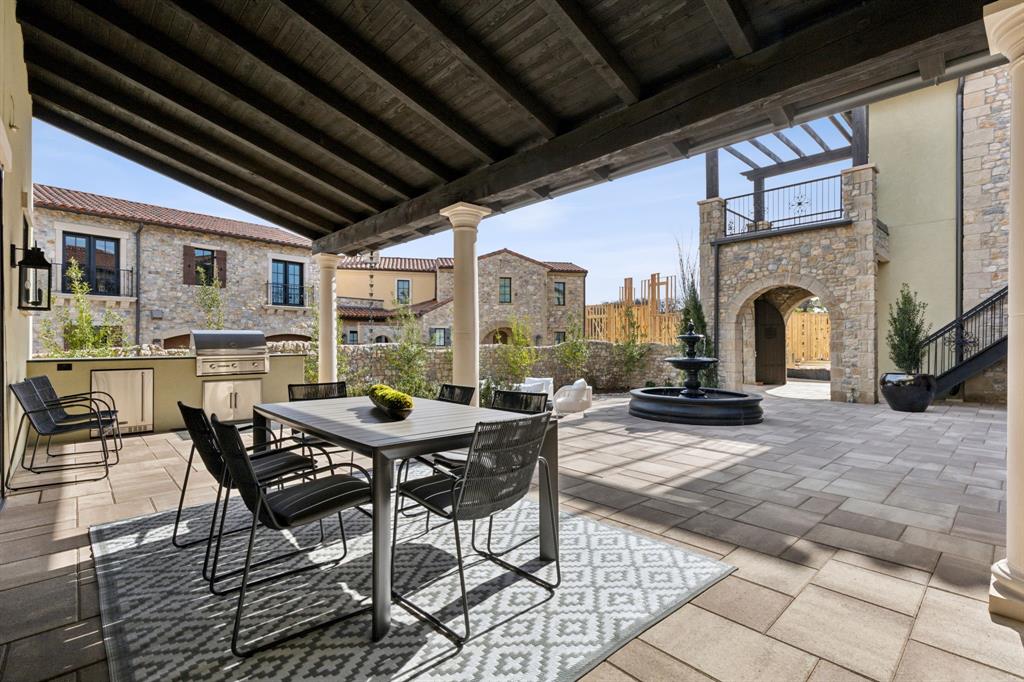 10 Catalonia Drive Property Photo 40