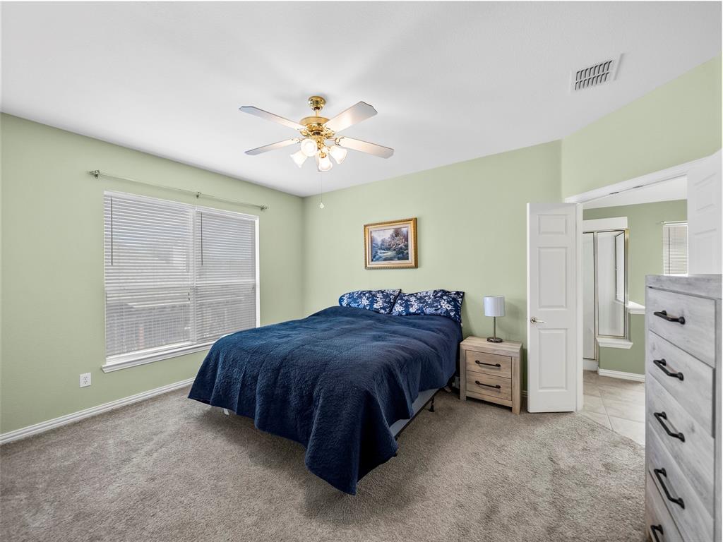 923 Sycamore Court Property Photo 16