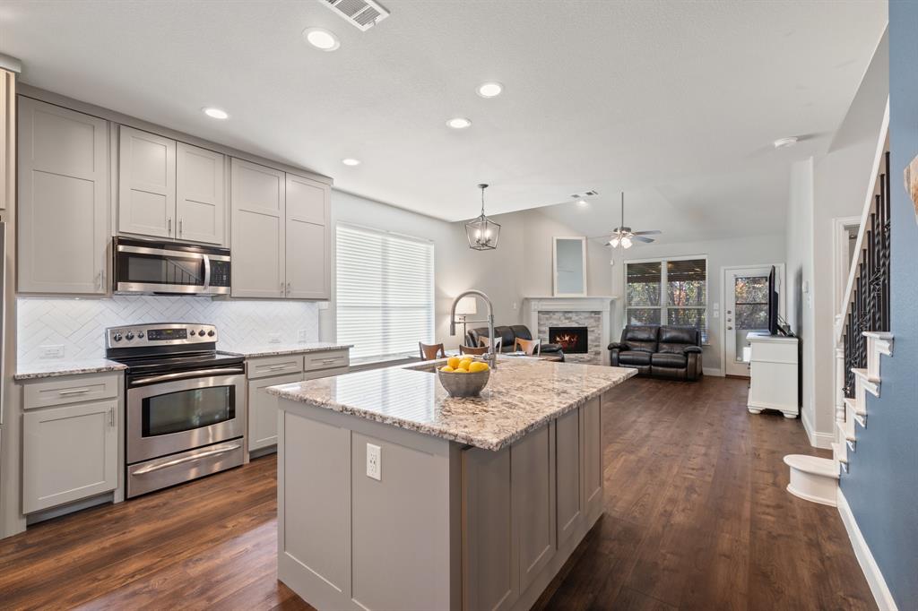 380 Bentson Drive Property Photo