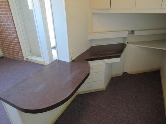 2408 Coggin Avenue Property Photo 9