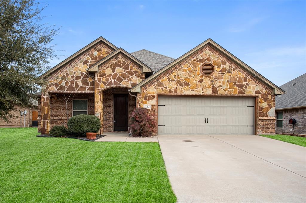 117 Donna Circle Property Photo 2