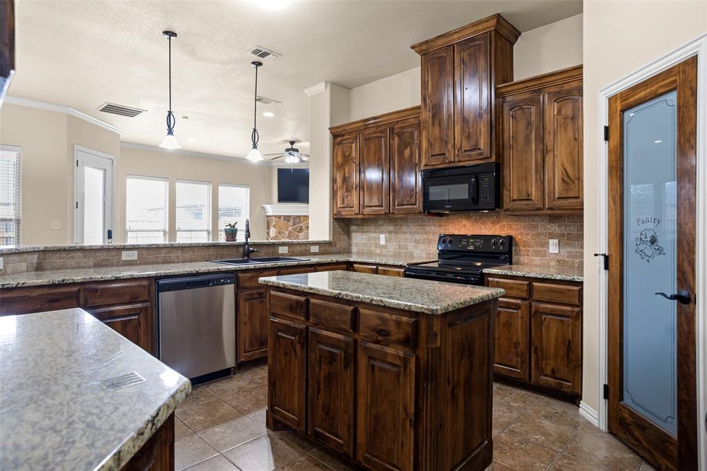 117 Donna Circle Property Photo 18
