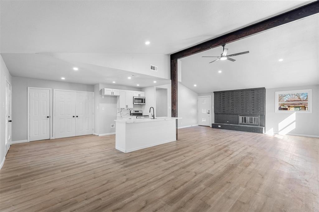 2409 Scotswood Drive Property Photo 3