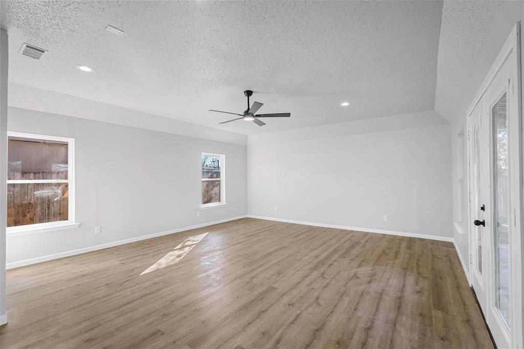 2409 Scotswood Drive Property Photo 12