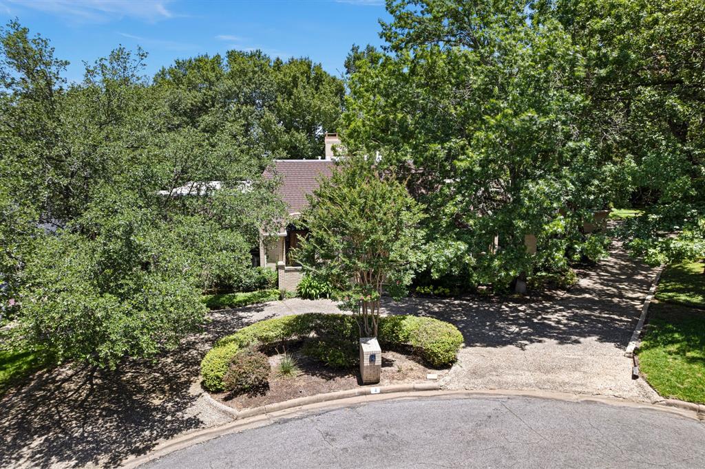 2 Nobhill Drive Property Photo