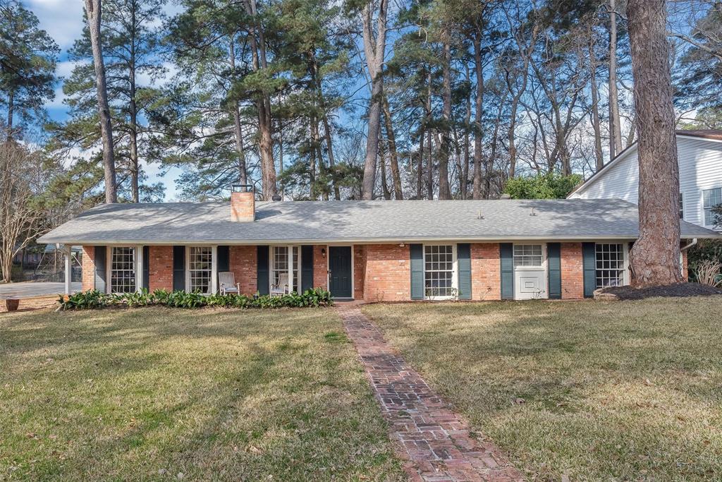 6044 Dillingham Avenue Property Photo