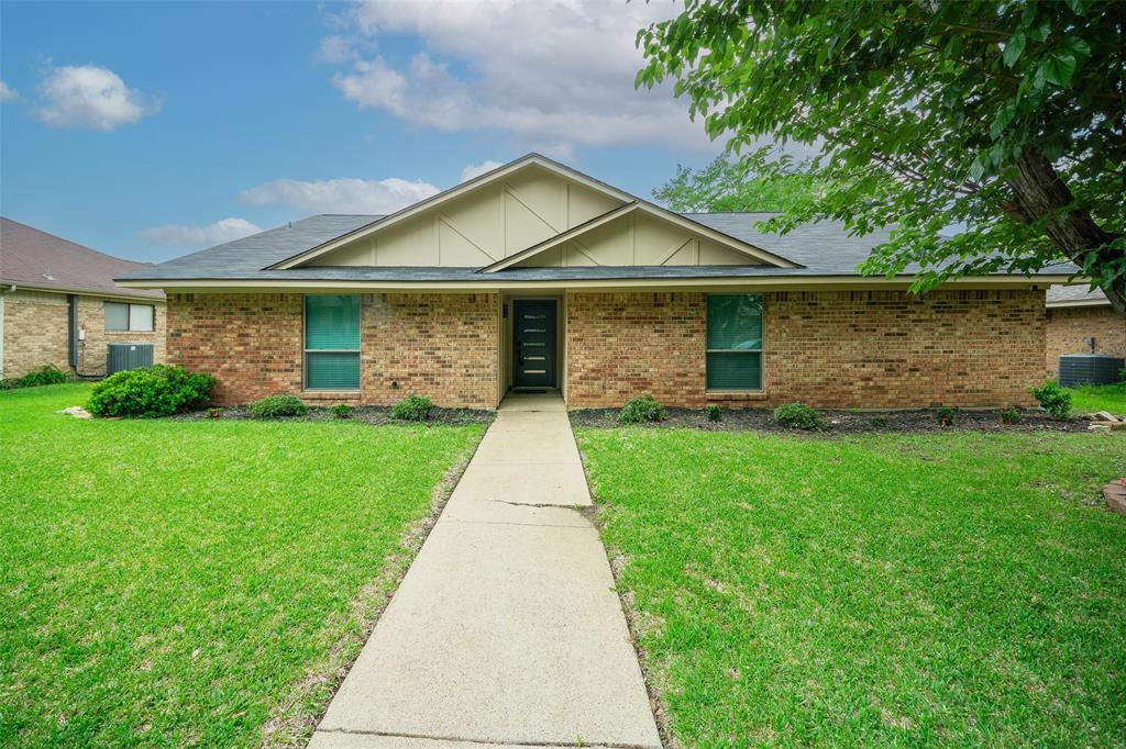 1916 Maxwell Drive Property Photo 1