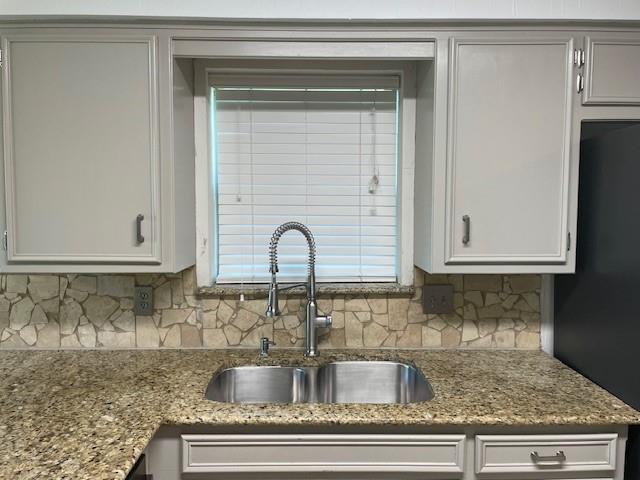 1916 Maxwell Drive Property Photo 13