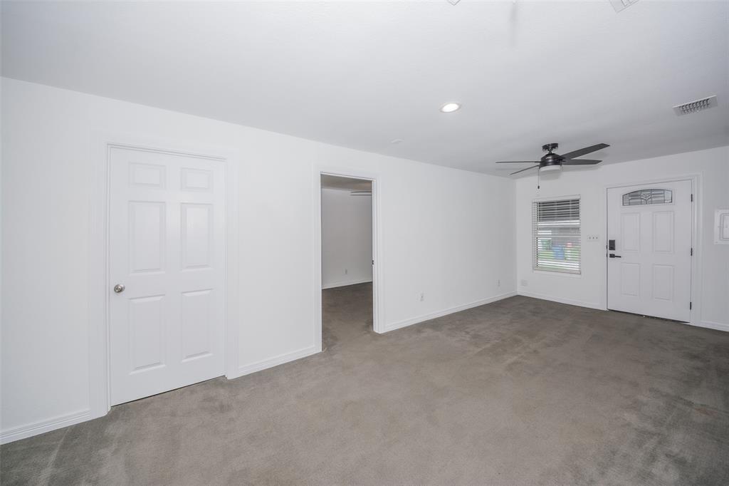 1916 Maxwell Drive Property Photo 23