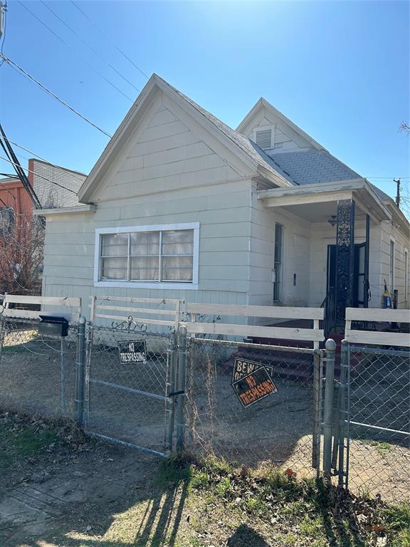 1307 Clinton Avenue Property Photo 1