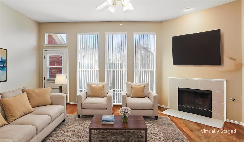 1528 Broadmoor Drive Property Photo