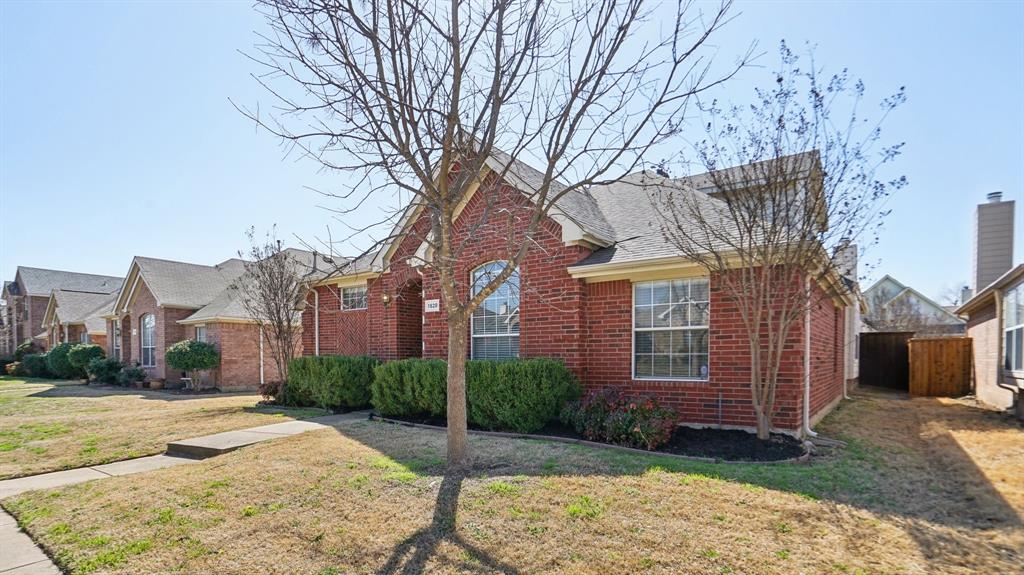 1528 Broadmoor Drive Property Photo 14