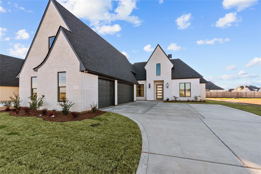 604 Danube Property Photo 3