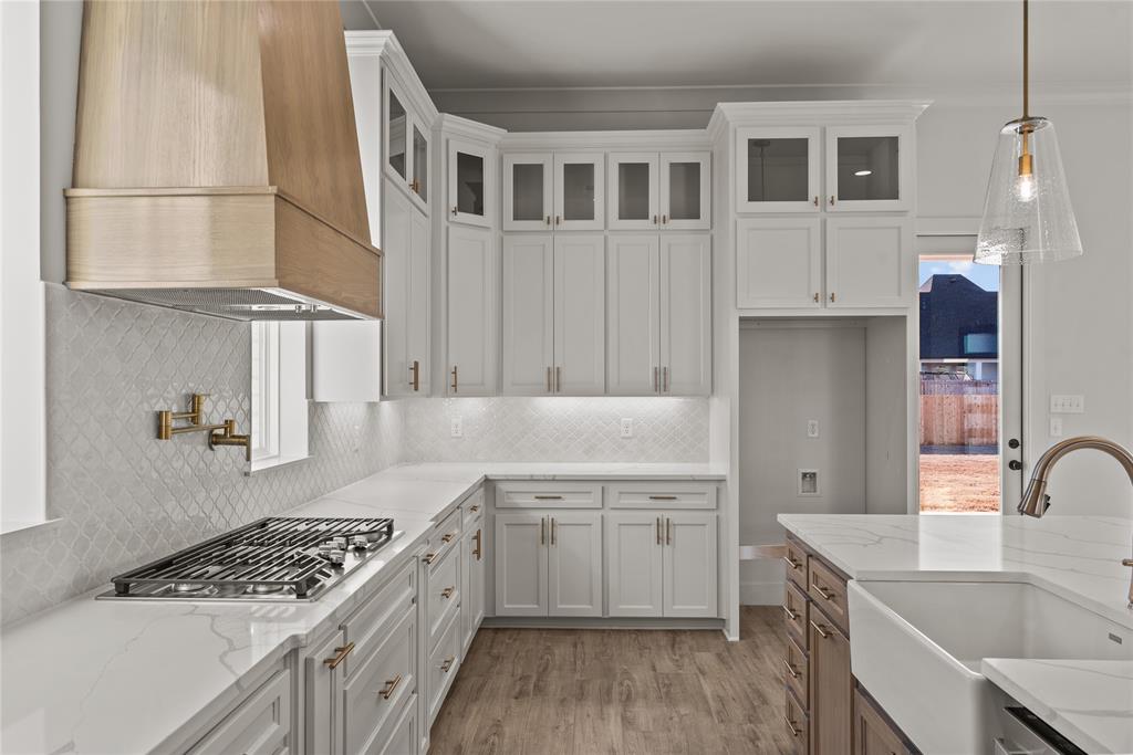 604 Danube Property Photo 18