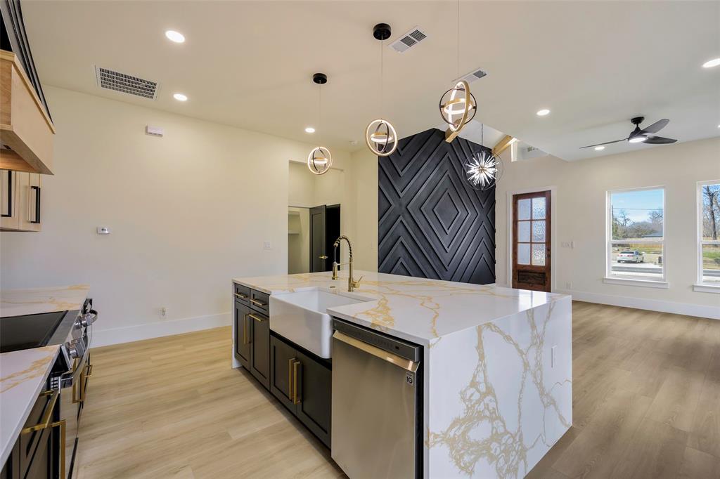 1614 Elsie Faye Heggins Street Property Photo