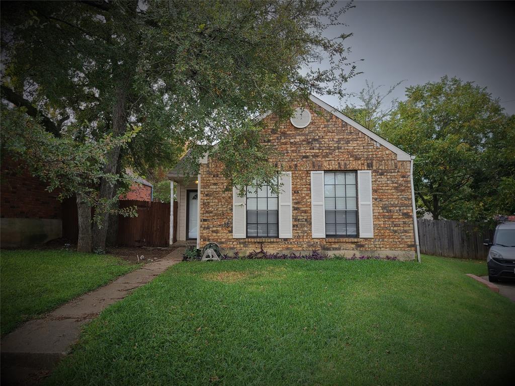 2206 Teakwood Court Property Photo