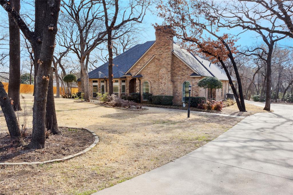 1355 Lakeview Drive Property Photo