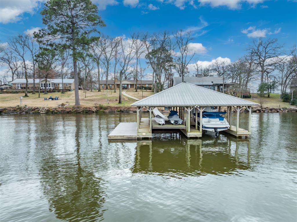 21829 Bluewater Road Property Photo