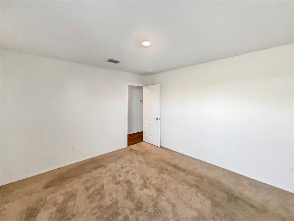 1804 Barrie Way Property Photo 5