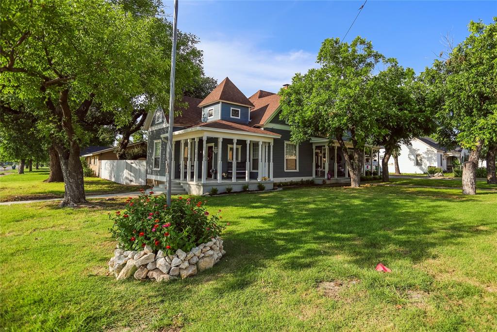 1602 Fisher Street Property Photo