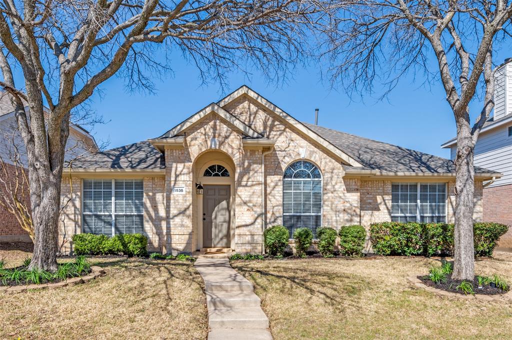 1535 Vista Bend Drive Property Photo