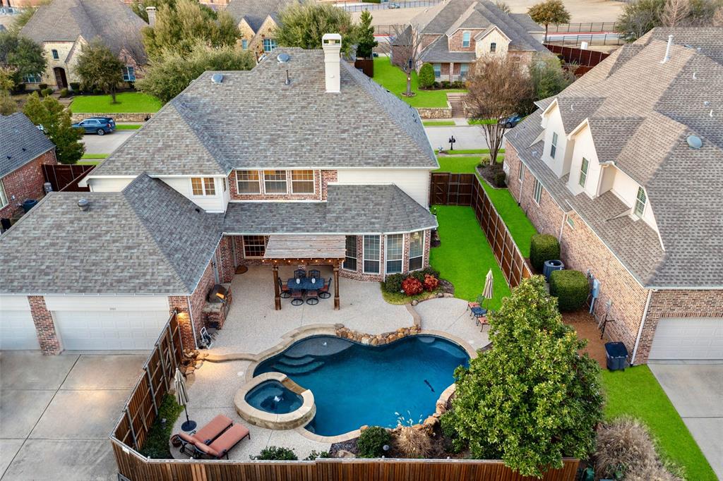 1905 San Jacinto Drive Property Photo 2