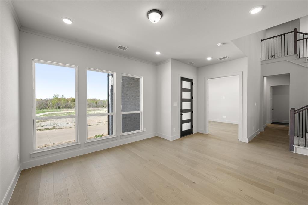 508 Elias Property Photo 7