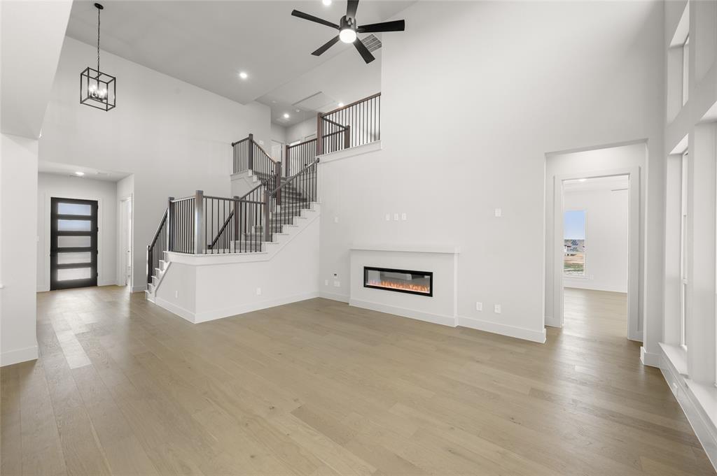 508 Elias Property Photo 9