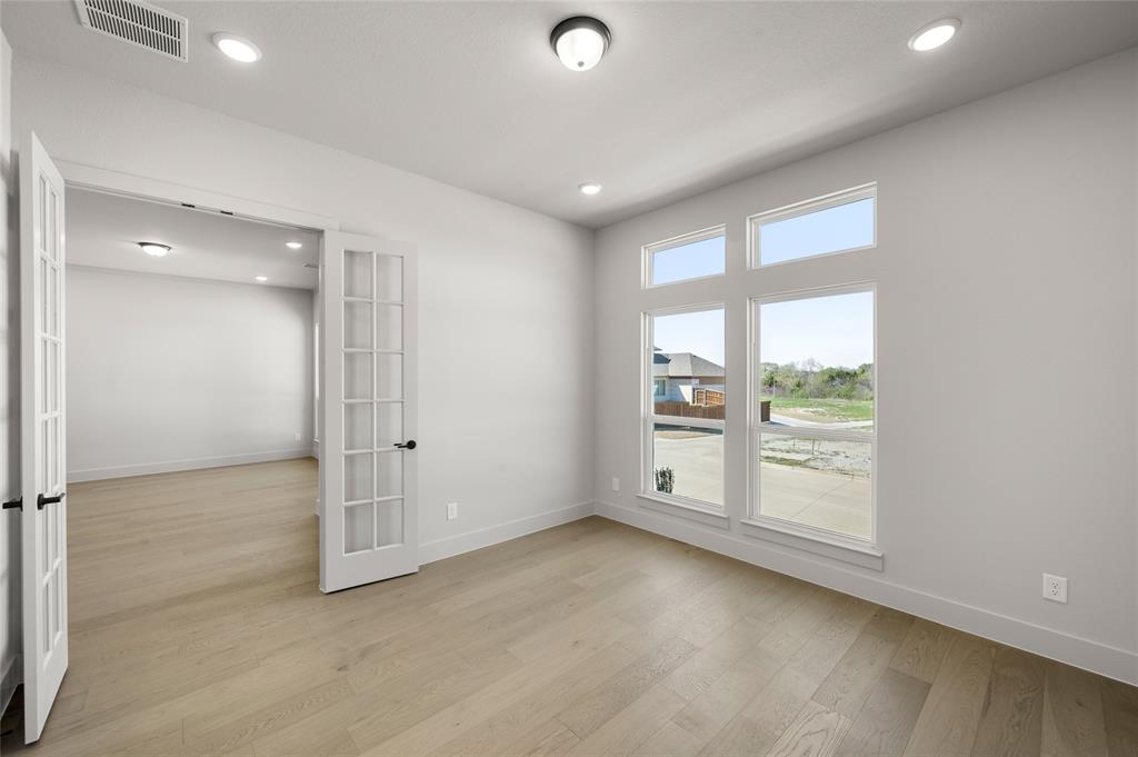 508 Elias Property Photo 12