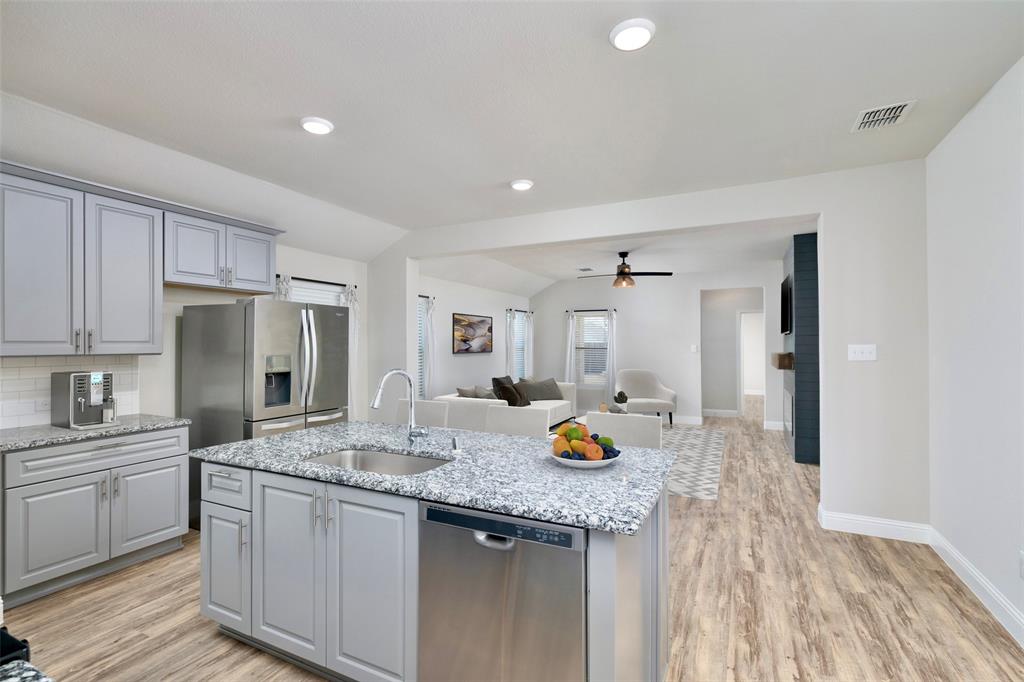 3725 Holley Ridge Way Property Photo 4