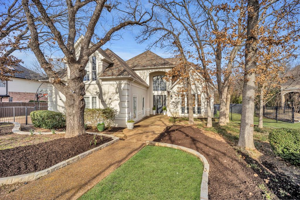 714 Shorecrest Drive Property Photo 1