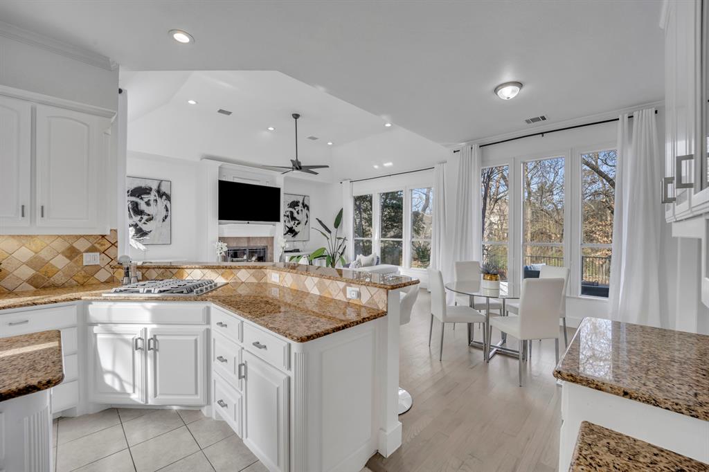 714 Shorecrest Drive Property Photo 14