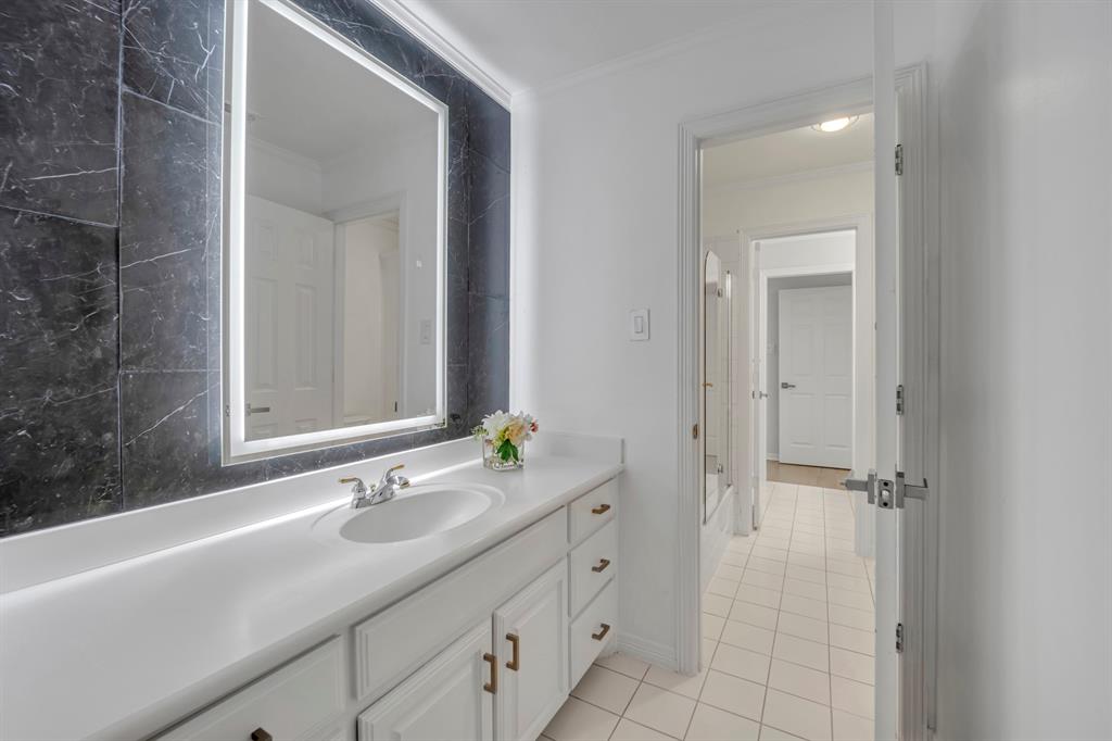 714 Shorecrest Drive Property Photo 27