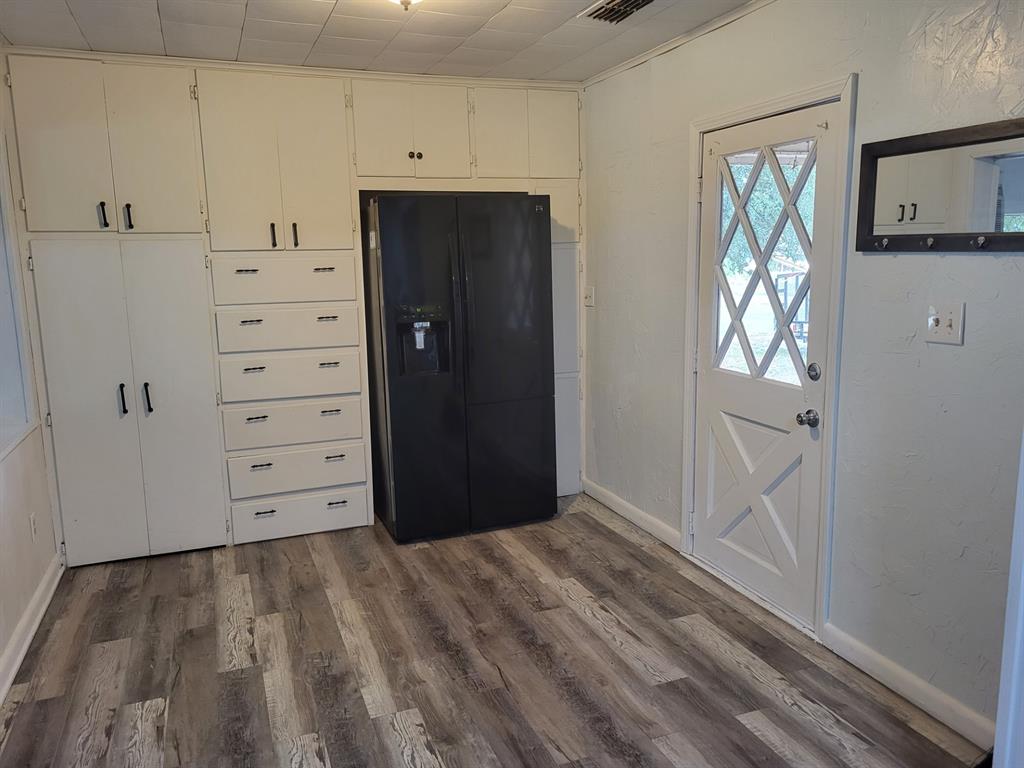 375 N Austin Property Photo 5
